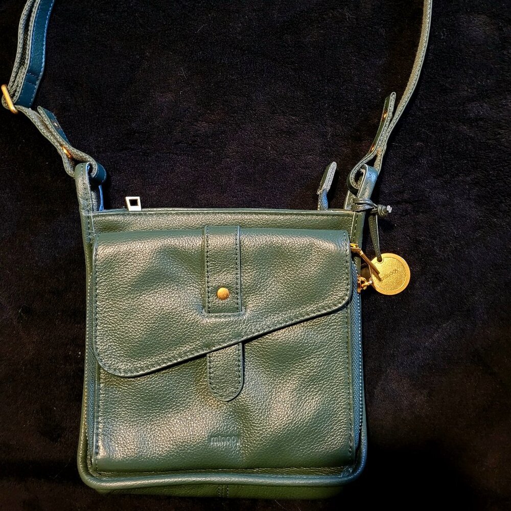 Minooy Athena Mini Crossbody Bag